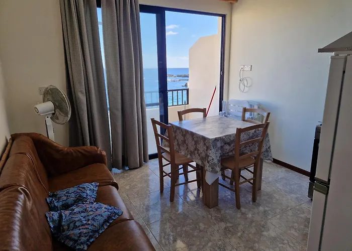 Attard Seafront Apartment 7 In Marsalforn